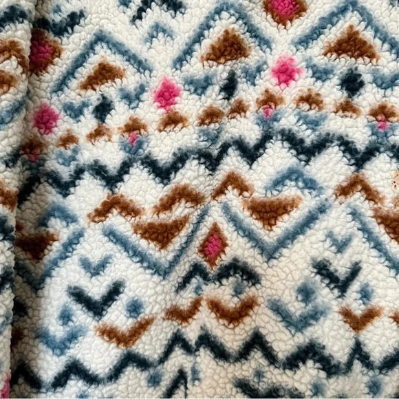 Eddie Bauer Aztec Print Sherpa Quarter Zip Pullover - Picture 3 of 9